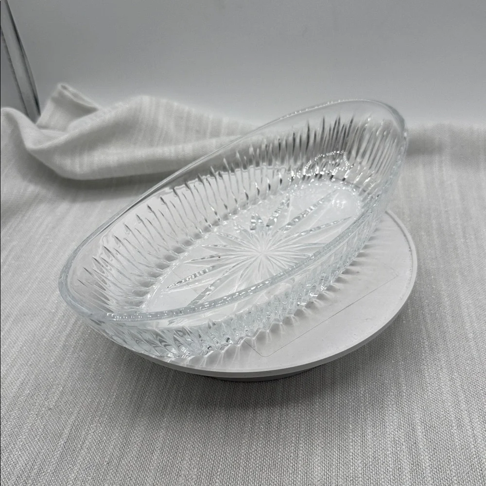 Princess house, crystal oval, serving bowl for vegetables or cheese and crackers